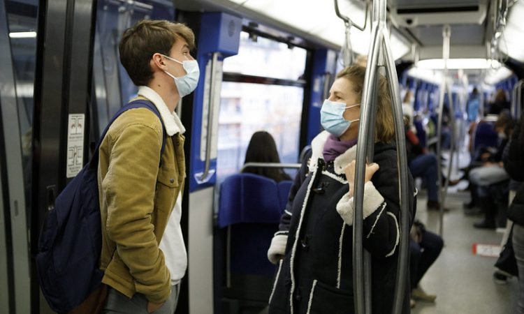 Le COVID-19 et les transports publics, les experts répondent à vos questions